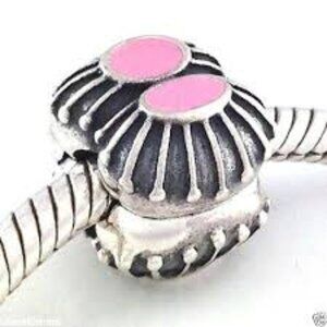 Pandora 'Two of a Kind' Shell Clip
